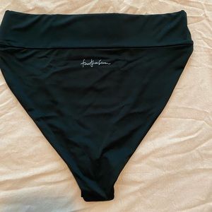 437 Oane Bottoms BRAND NEW - Black